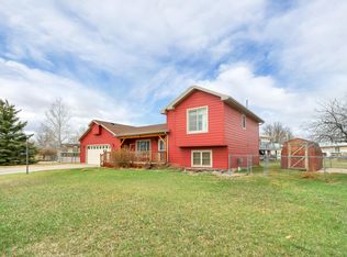 3144 Johnston Ct, Rapid City, SD 57703