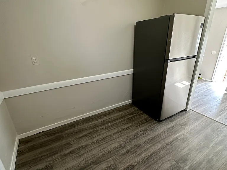 31 Elliott St #1 — Photo 3