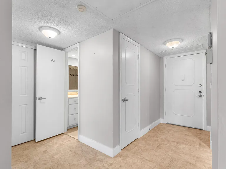 950 Ponce De Leon Rd #3120 — Photo 18