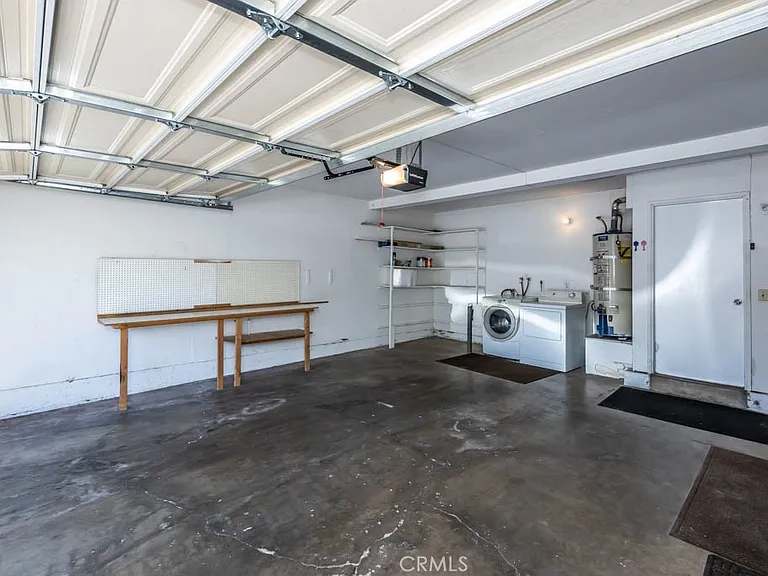 21 Ashbrook #102 — Photo 44