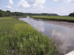 55 Kiwi Ln, Saint Helena Island, SC 29920