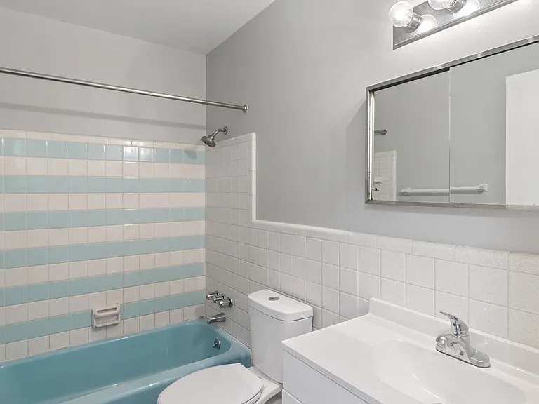 1815 Potomac Cir — Photo 19
