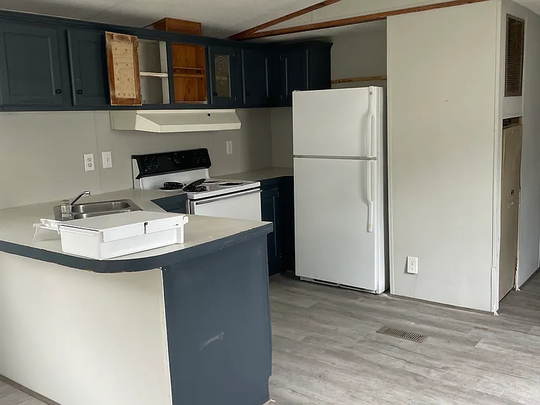 20 Riverview Mhpk #20 — Photo 4