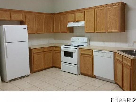 2nd image of 215-A Dale Earnhardt Dr