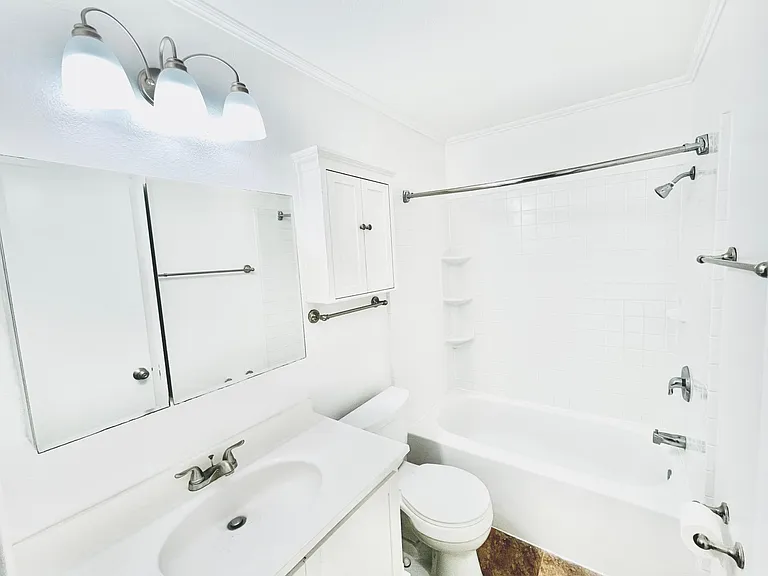 607 S Prospect Ave #301 — Photo 5