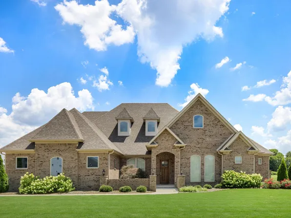 107 Barrington Ct, Muscle Shoals, AL 35661