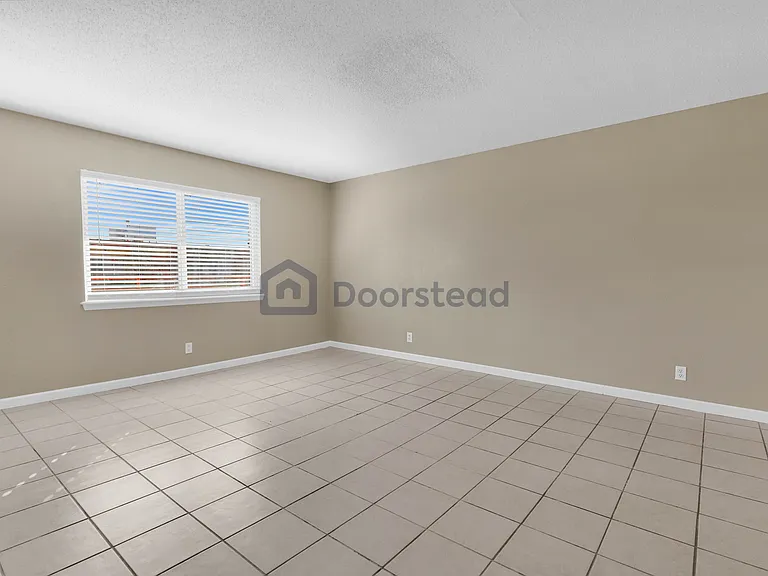 9400 Montrose Ct #27 — Photo 10