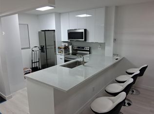 100 Berkley Rd APT 105, Hollywood, FL 33024