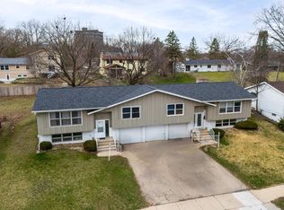 3014-3016 Todd Dr, Madison, WI 53713