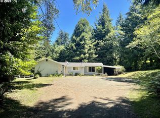 68288 Deer Park Rd, North Bend, OR 97459