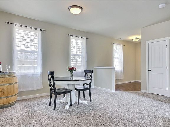 4th image of 14413 98th Way SE