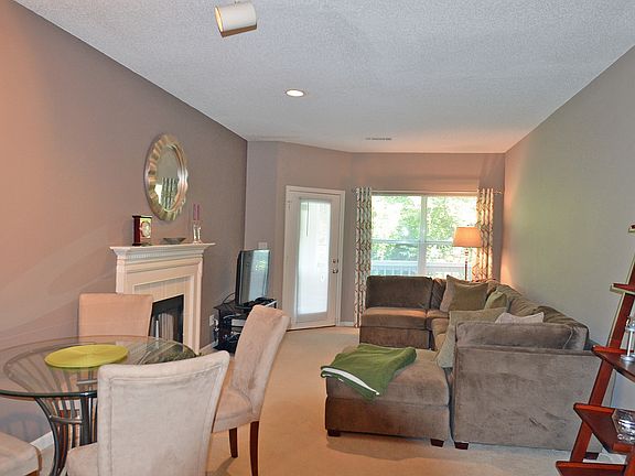 LR w/Door to Private Patio