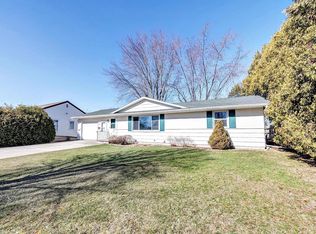 1119 7th St, Algoma, WI 54201