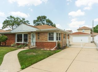 7144 Greenwood St, Morton Grove, IL 60053