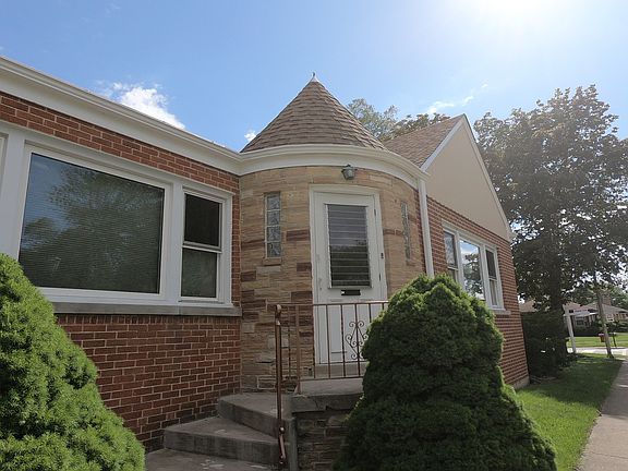 5th image of 1747 N 74th Ave