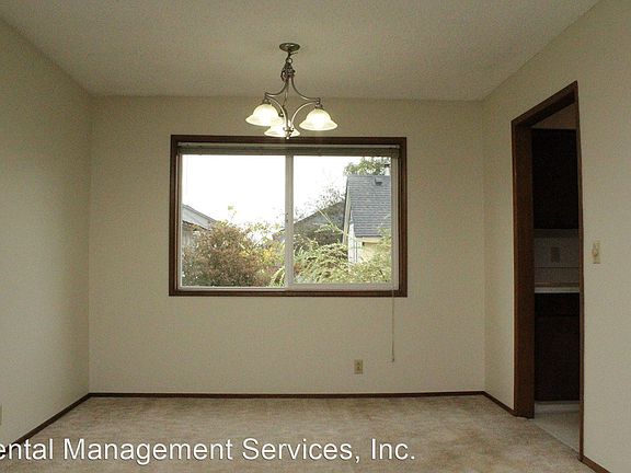 5th image of 3075 SE Pine St #3779616