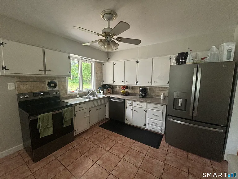 45 Sherman Rd — Photo 6