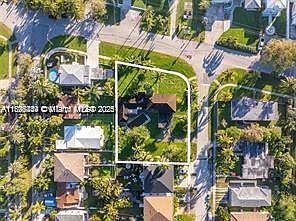 1st image of 10900 N Bayshore Dr
