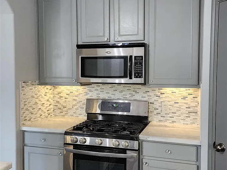 16935 Jelly Park Stone Dr — Photo 14