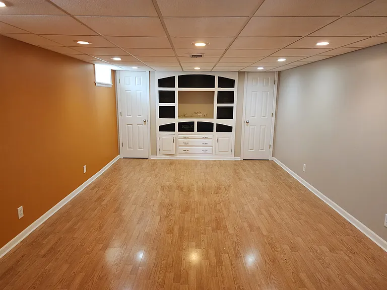 1240 Grant Ave — Photo 11