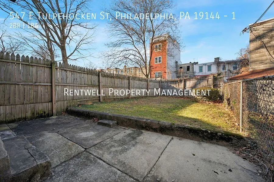 Spacious & Updated First-Floor Living in Germantown — Photo 4