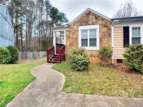 358 Pin Oak Ct, Marietta, GA 30008