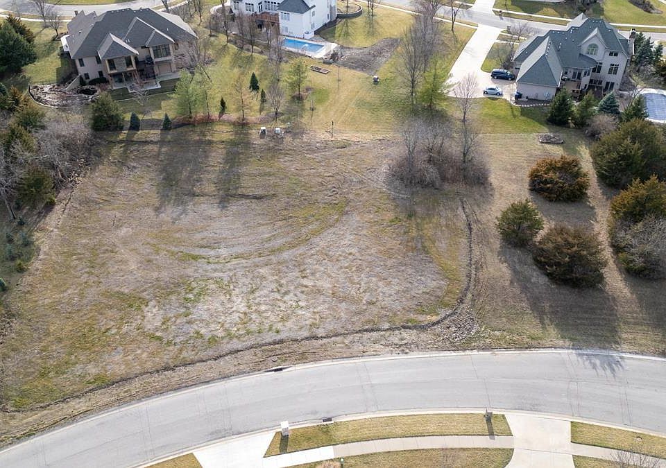 4213 SW Clarion Lakes Dr Topeka KS Zillow