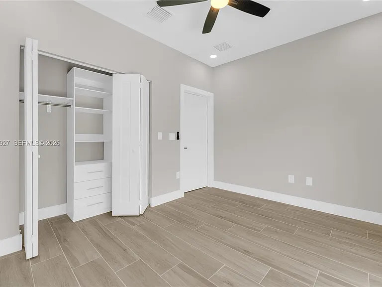 1818 NW 49th St — Photo 20