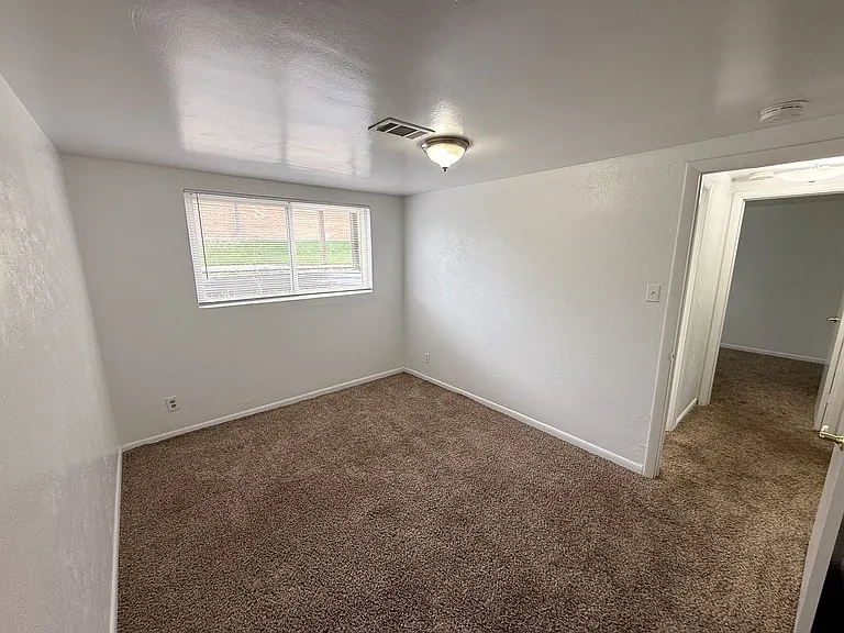 979 Upham Ct — Photo 10
