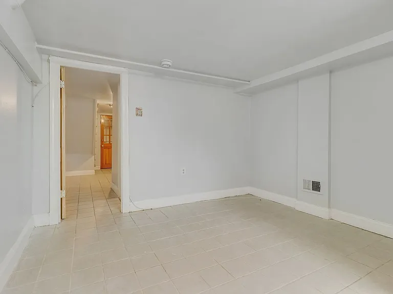 3123 15th St NE — Photo 31