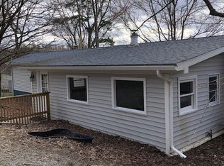 23 Gilmore Ln, Stoneboro, PA 16153