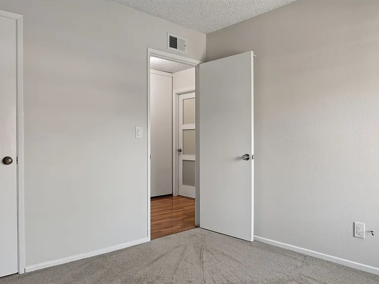 10454 Caminito Rimini — Photo 19