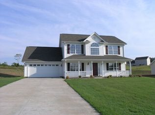 325 Caxton Farms Ct, Inman, SC 29349