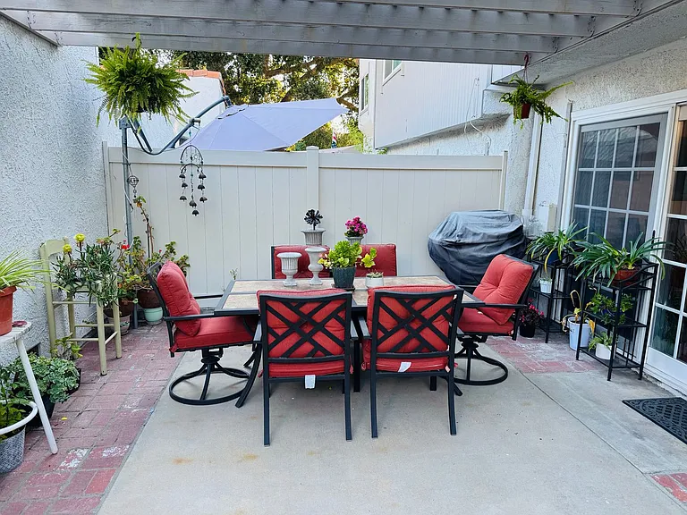 320 Green Moor Pl — Photo 14