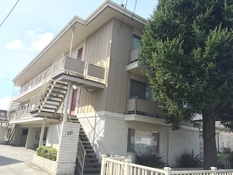 221 N Ellsworth Ave #4 — Photo 1