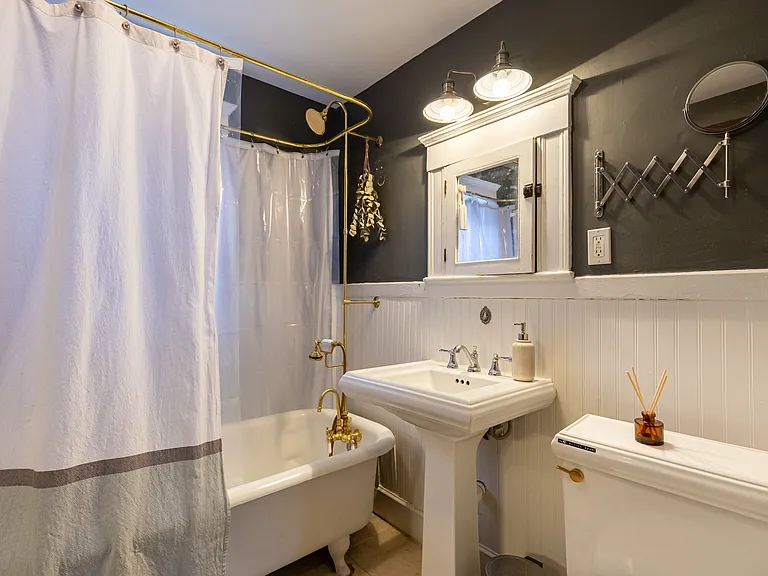 211 Roslindale Ave #2 — Photo 11