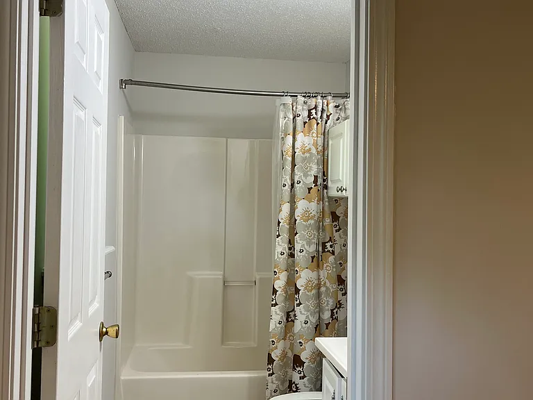 1029 Hickory Dr #B — Photo 12