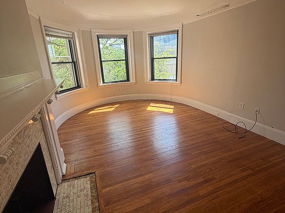 2nd image of 1038 Massachusetts Ave #4
