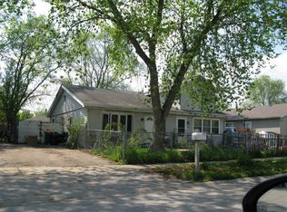 210 Laurel Dr #A, North Aurora, IL 60542