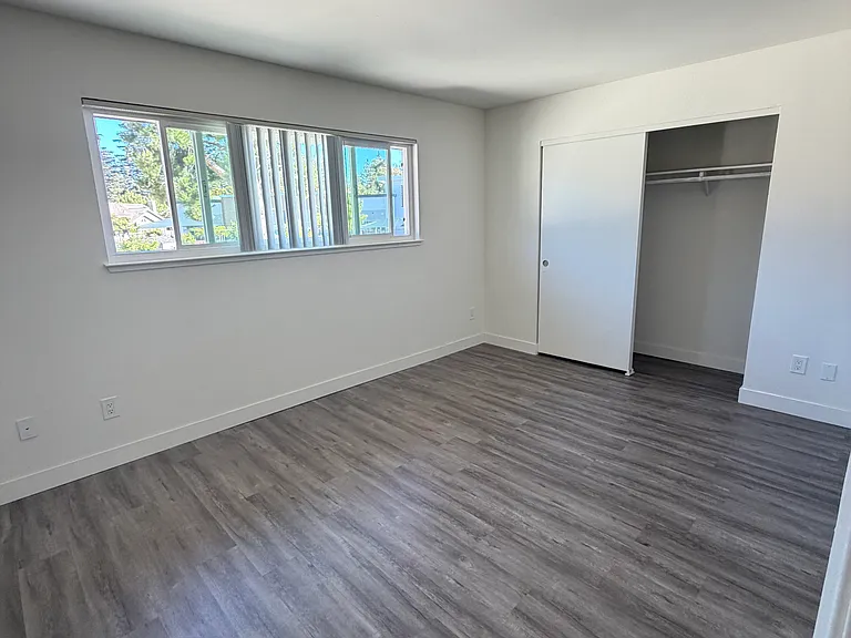 948 Azure St #4 — Photo 7