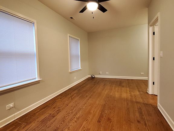 4th image of 869 N Hermitage Ave #2R