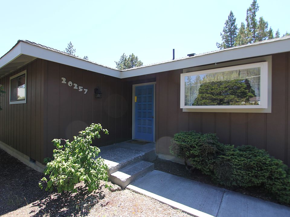 FRONT WALK