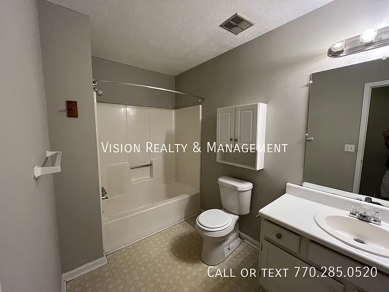 106 Barton Ln — Photo 10