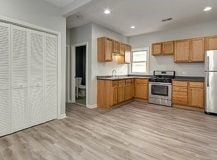 2020 W 18th St APT 2R, Chicago, IL 60608