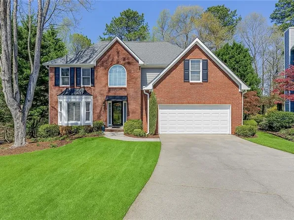 1673 Chadwick Ridge Dr, Lawrenceville, GA 30043