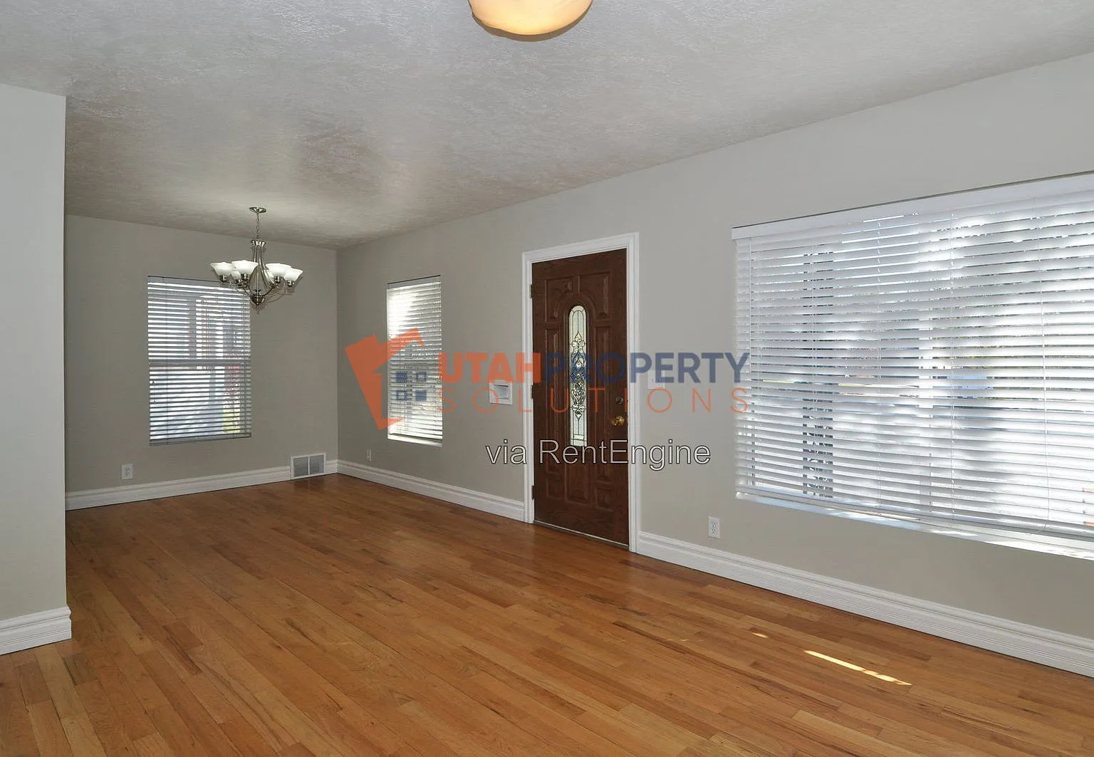 4 bed, 1.5 bath, 2080 sqft, $2,895 — Photo 3