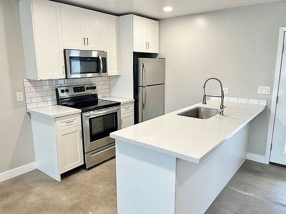 2nd image of 2617-2621 E Campbell Ave #6