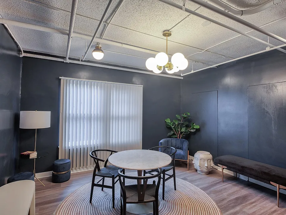 Hollymont Apartments