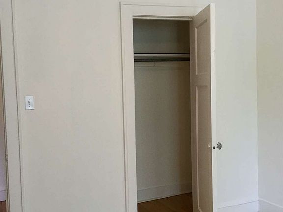 5th image of 1508 Underwood Ave APT 2