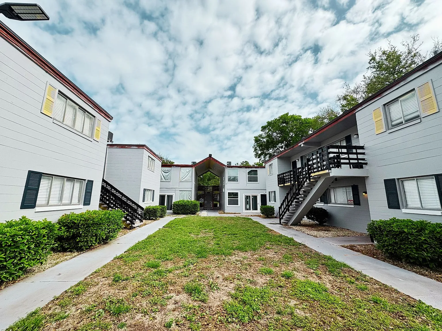 Arco Place Apartments - Under New Management — Photo 2